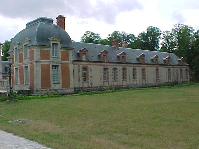 100 - LA SECONDE PARTIE DU CHATEAU.jpg